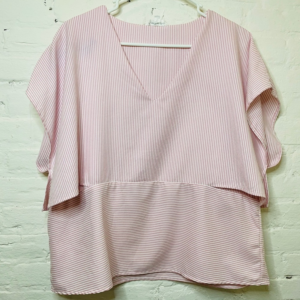 🆕 No Less Than Powder Pink Cape Sleeve Blouse - Picture 5 of 6